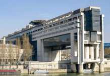 Gérald Darmanin prolonge le report des cotisations et contributions sociales des entreprises sur le mois de mai